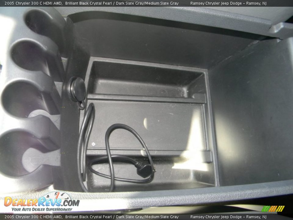 2005 Chrysler 300 C HEMI AWD Brilliant Black Crystal Pearl / Dark Slate Gray/Medium Slate Gray Photo #19