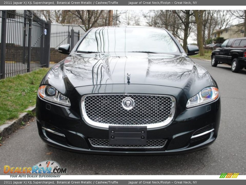 2011 Jaguar XJ XJL Supercharged Botanical Green Metallic / Cashew/Truffle Photo #2