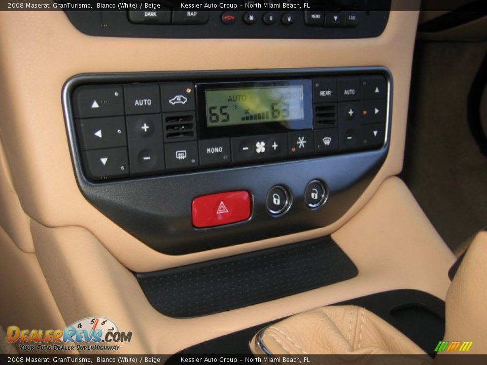 Controls of 2008 Maserati GranTurismo  Photo #30