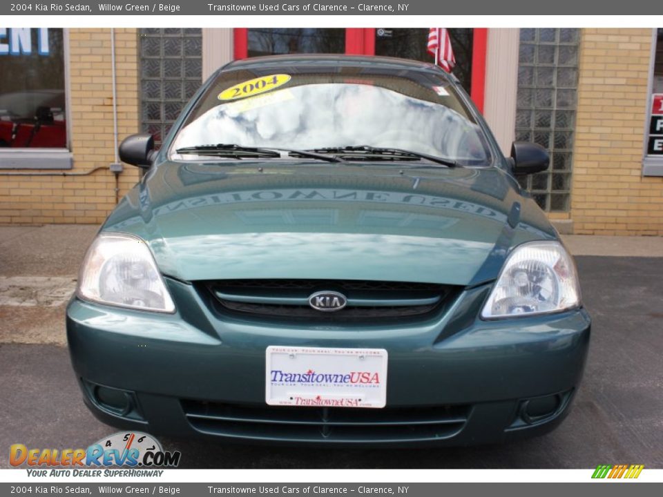 2004 Kia Rio Sedan Willow Green / Beige Photo #15