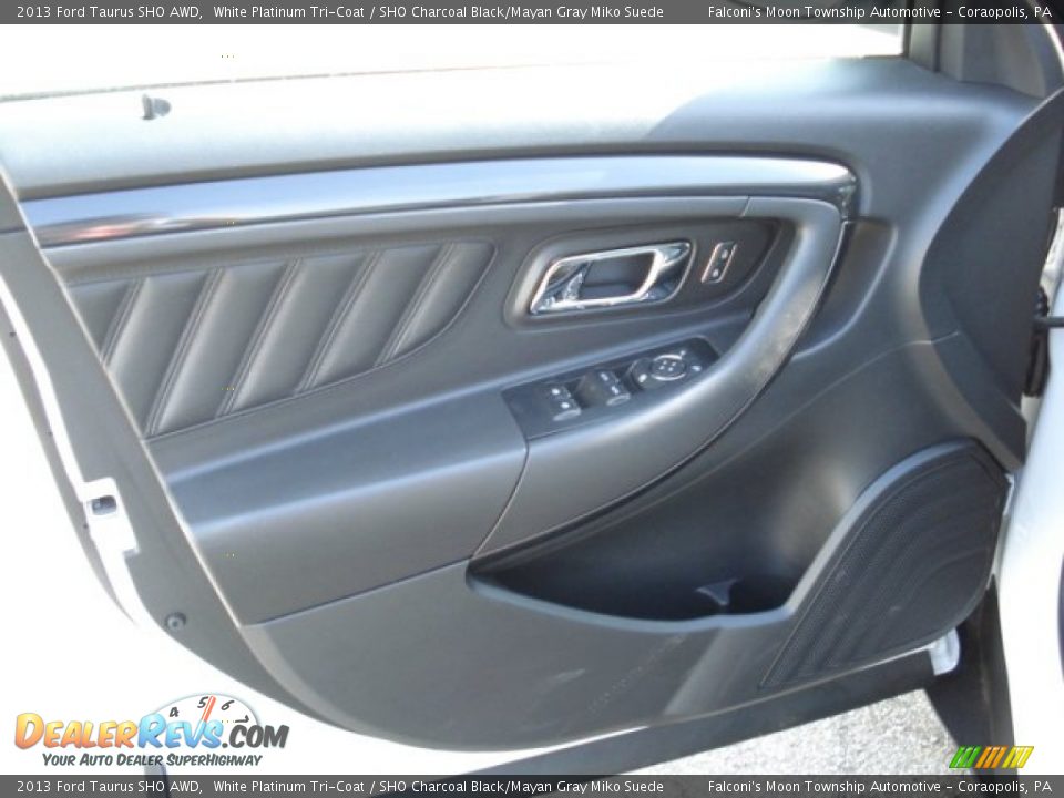 Door Panel of 2013 Ford Taurus SHO AWD Photo #12