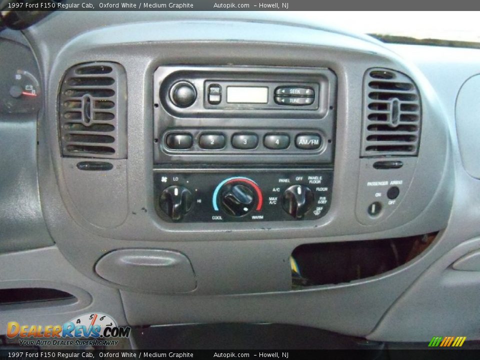 1997 Ford F150 Regular Cab Oxford White / Medium Graphite Photo #12