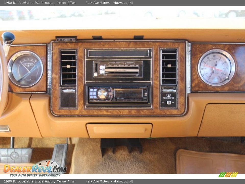 1980 Buick LeSabre Estate Wagon Yellow / Tan Photo #18