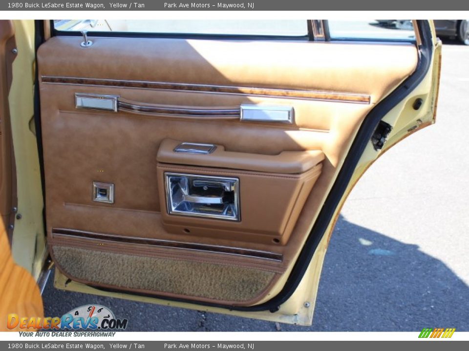 1980 Buick LeSabre Estate Wagon Yellow / Tan Photo #25