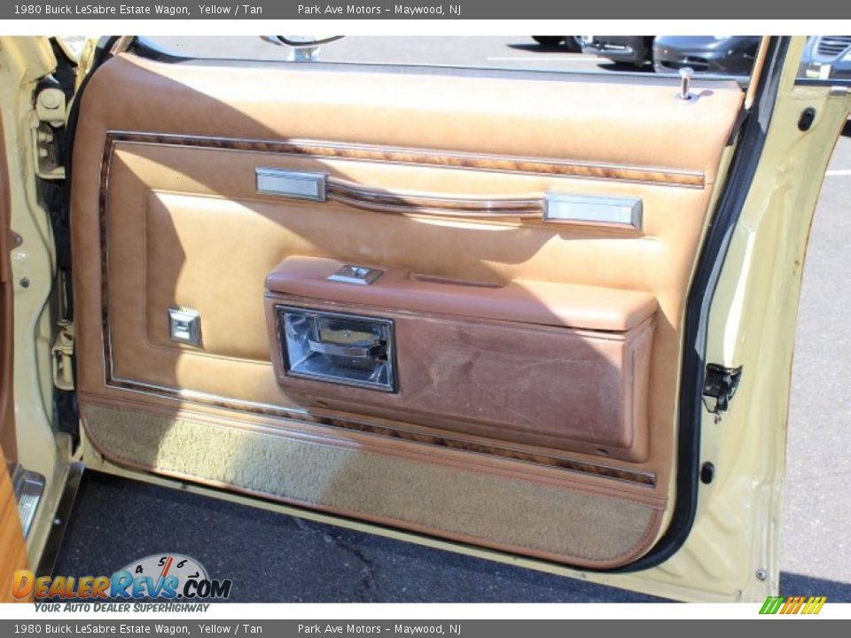 1980 Buick LeSabre Estate Wagon Yellow / Tan Photo #27