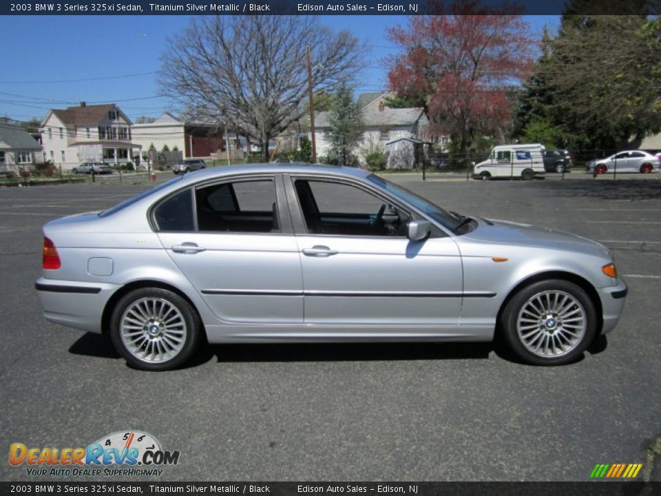 2003 BMW 3 Series 325xi Sedan Titanium Silver Metallic / Black Photo #9