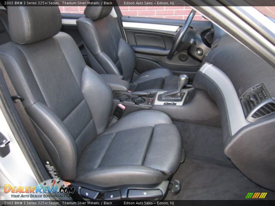2003 BMW 3 Series 325xi Sedan Titanium Silver Metallic / Black Photo #14
