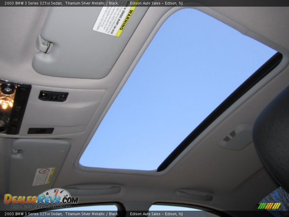 2003 BMW 3 Series 325xi Sedan Titanium Silver Metallic / Black Photo #19