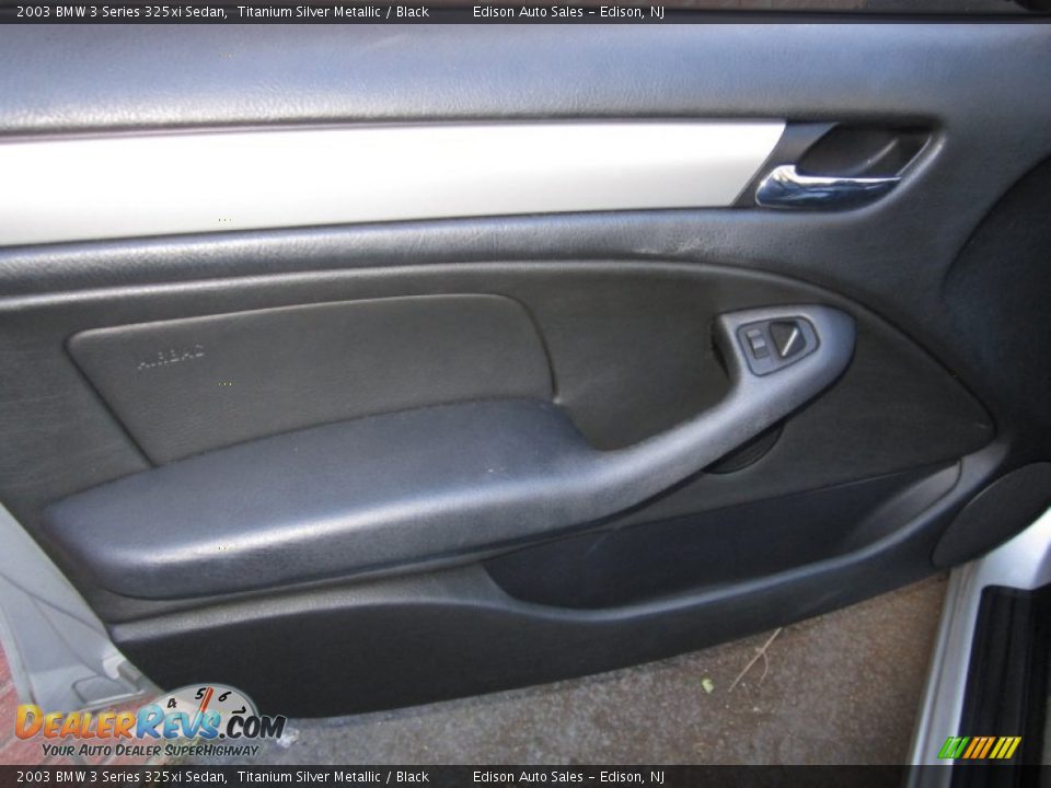 2003 BMW 3 Series 325xi Sedan Titanium Silver Metallic / Black Photo #27