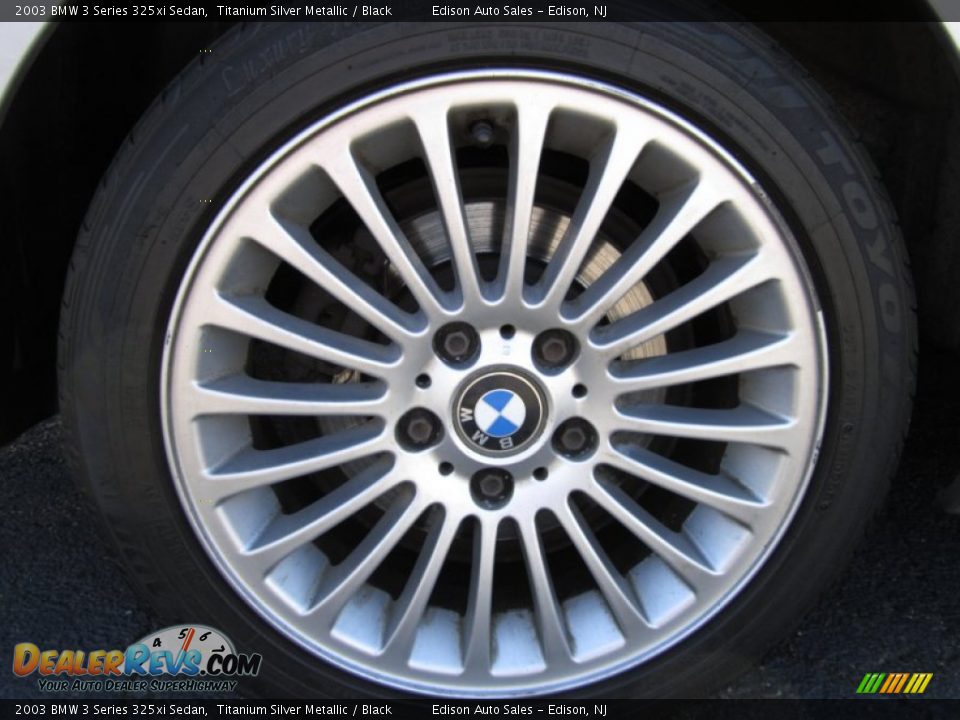 2003 BMW 3 Series 325xi Sedan Titanium Silver Metallic / Black Photo #30