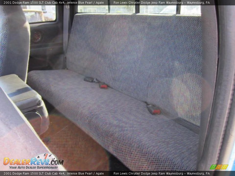 2001 Dodge Ram 1500 SLT Club Cab 4x4 Intense Blue Pearl / Agate Photo #13