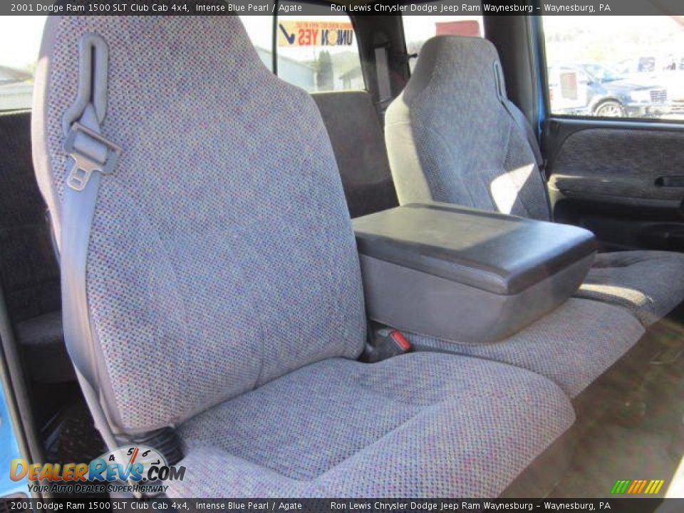 2001 Dodge Ram 1500 SLT Club Cab 4x4 Intense Blue Pearl / Agate Photo #19