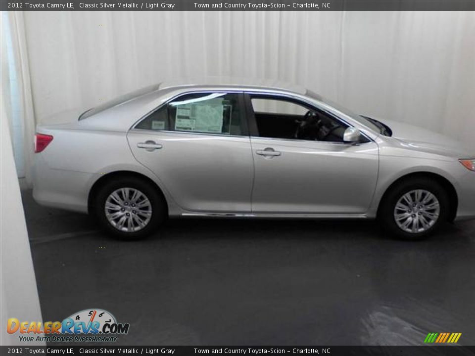 2012 Toyota Camry LE Classic Silver Metallic / Light Gray Photo #4
