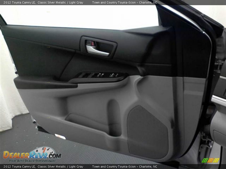 2012 Toyota Camry LE Classic Silver Metallic / Light Gray Photo #9