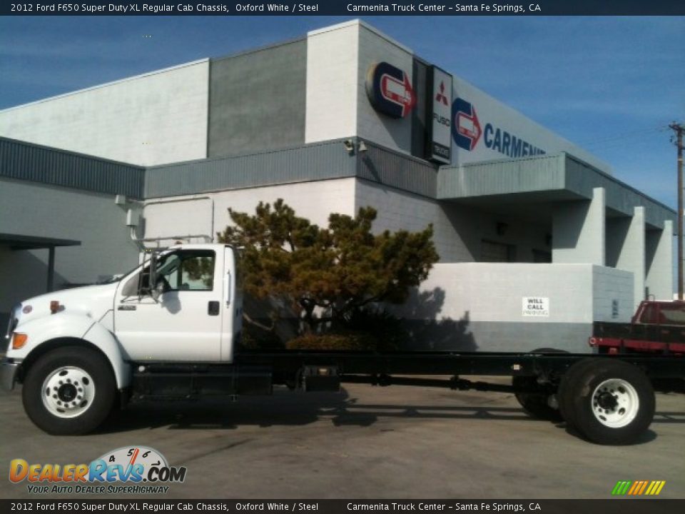 2012 Ford F650 Super Duty XL Regular Cab Chassis Oxford White / Steel Photo #1