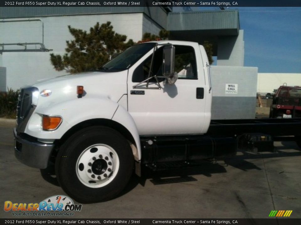 2012 Ford F650 Super Duty XL Regular Cab Chassis Oxford White / Steel Photo #2