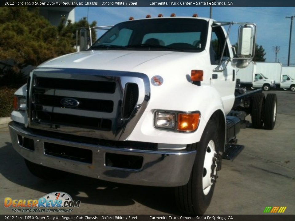 2012 Ford F650 Super Duty XL Regular Cab Chassis Oxford White / Steel Photo #3
