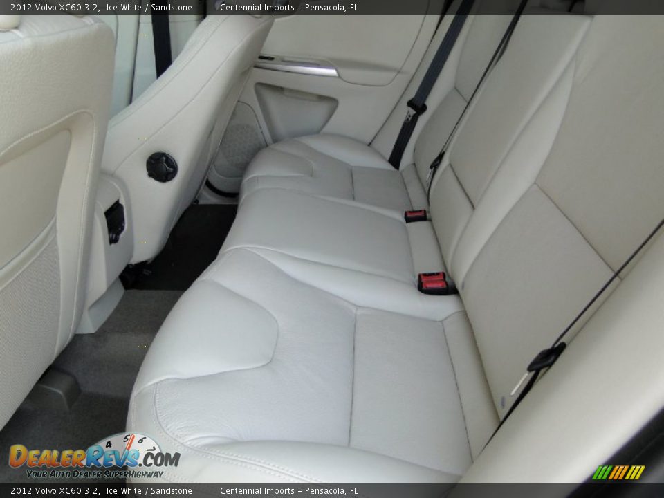 2012 Volvo XC60 3.2 Ice White / Sandstone Photo #20