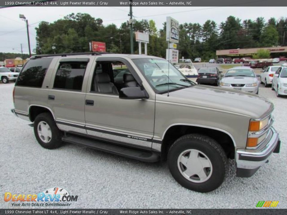 1999 Chevrolet Tahoe LT 4x4 Light Pewter Metallic / Gray Photo #2