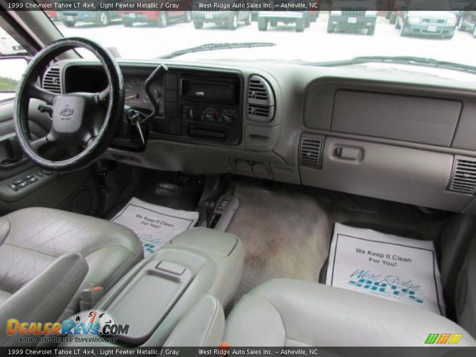 1999 Chevrolet Tahoe LT 4x4 Light Pewter Metallic / Gray Photo #26
