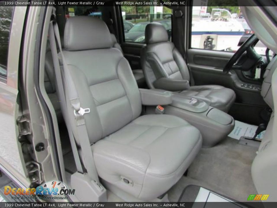 1999 Chevrolet Tahoe LT 4x4 Light Pewter Metallic / Gray Photo #29