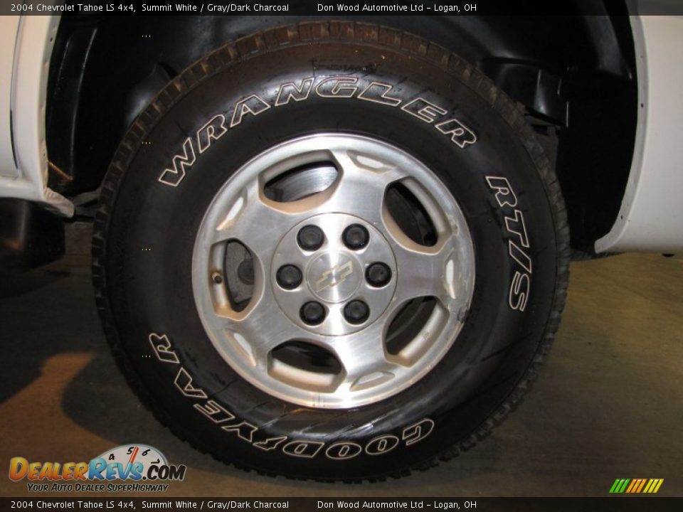 2004 Chevrolet Tahoe LS 4x4 Summit White / Gray/Dark Charcoal Photo #11