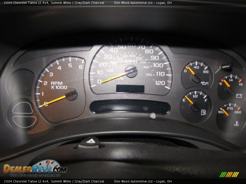 2004 Chevrolet Tahoe LS 4x4 Summit White / Gray/Dark Charcoal Photo #25