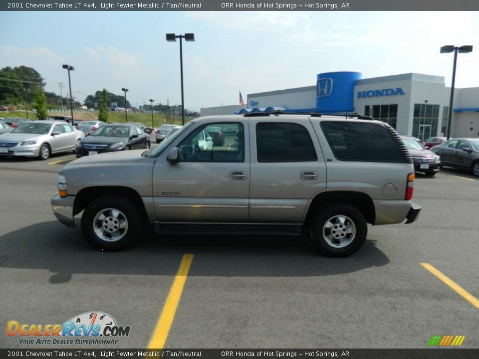 2001 Chevrolet Tahoe LT 4x4 Light Pewter Metallic / Tan/Neutral Photo #2