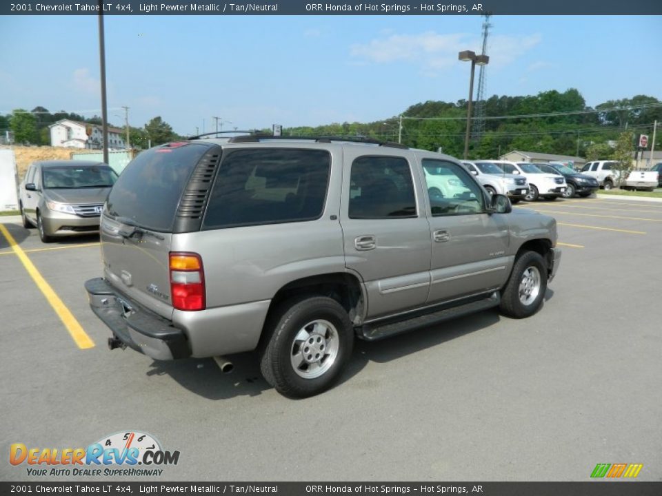 2001 Chevrolet Tahoe LT 4x4 Light Pewter Metallic / Tan/Neutral Photo #5