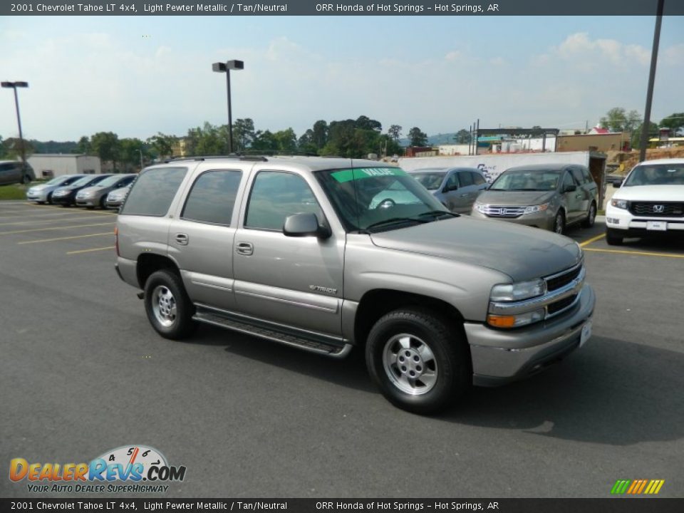 2001 Chevrolet Tahoe LT 4x4 Light Pewter Metallic / Tan/Neutral Photo #7