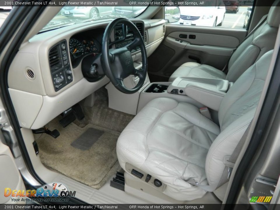 2001 Chevrolet Tahoe LT 4x4 Light Pewter Metallic / Tan/Neutral Photo #10