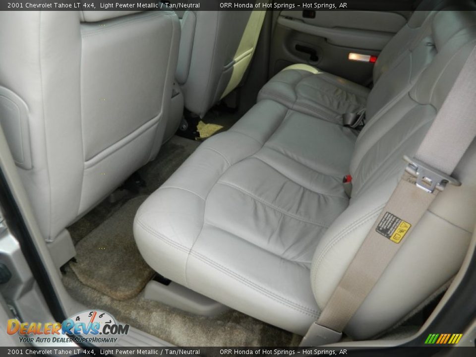 2001 Chevrolet Tahoe LT 4x4 Light Pewter Metallic / Tan/Neutral Photo #13