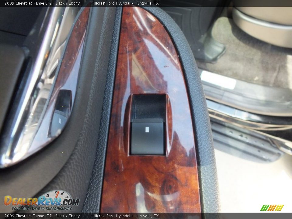 2009 Chevrolet Tahoe LTZ Black / Ebony Photo #24