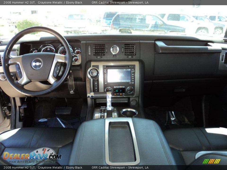 Dashboard of 2008 Hummer H2 SUT Photo #10