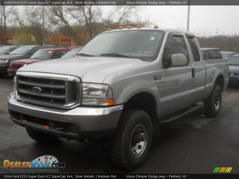 2004 Ford F250 Super Duty XLT SuperCab 4x4 Silver Metallic / Medium Flint Photo #1
