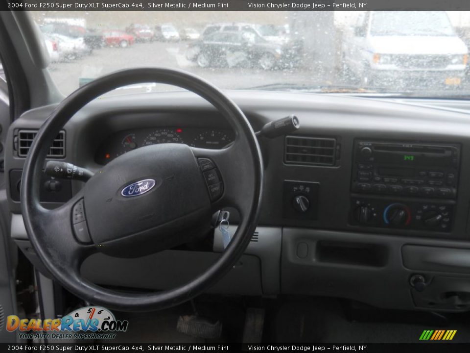 2004 Ford F250 Super Duty XLT SuperCab 4x4 Silver Metallic / Medium Flint Photo #4