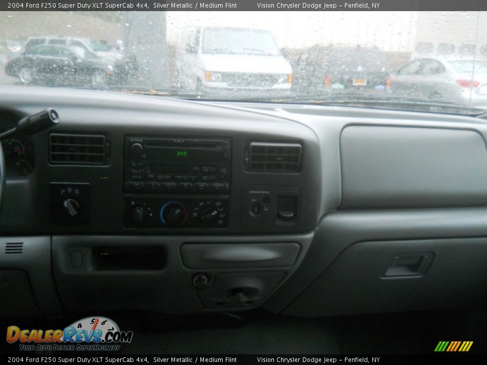 2004 Ford F250 Super Duty XLT SuperCab 4x4 Silver Metallic / Medium Flint Photo #14