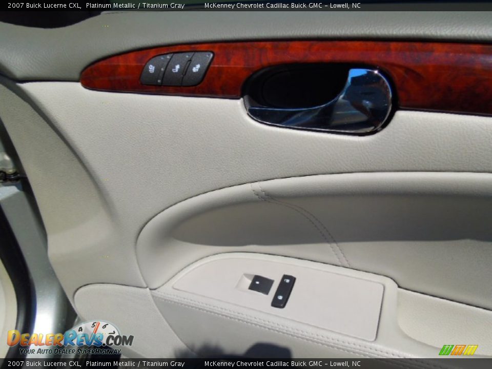 2007 Buick Lucerne CXL Platinum Metallic / Titanium Gray Photo #25