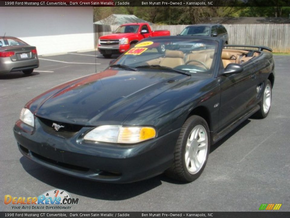 Front 3/4 View of 1998 Ford Mustang GT Convertible Photo #13