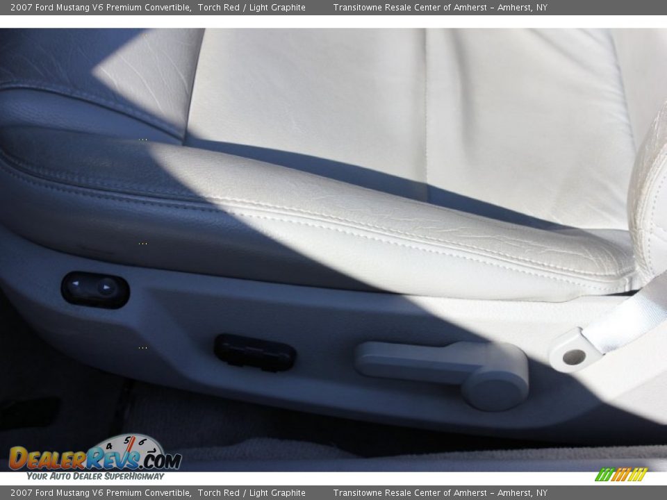 2007 Ford Mustang V6 Premium Convertible Torch Red / Light Graphite Photo #8