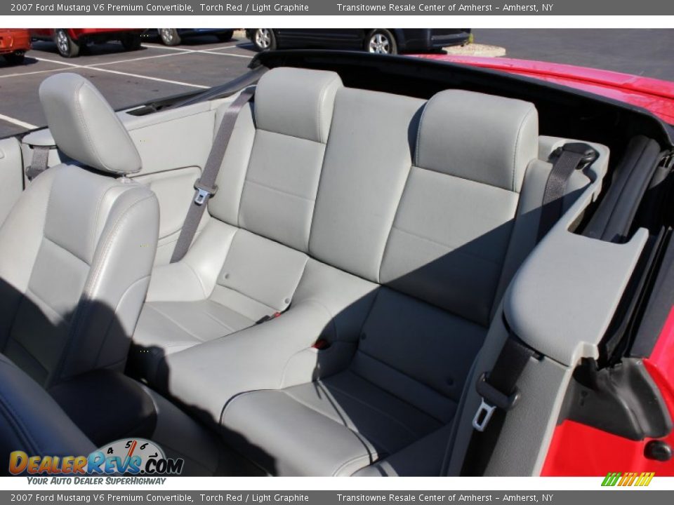 2007 Ford Mustang V6 Premium Convertible Torch Red / Light Graphite Photo #10