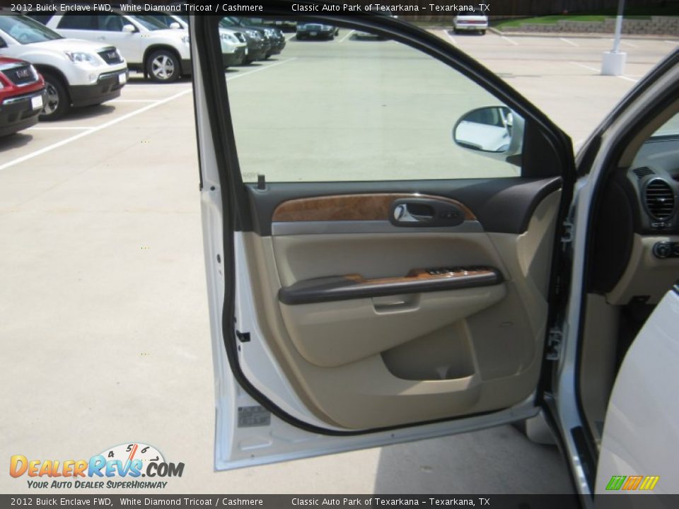 2012 Buick Enclave FWD White Diamond Tricoat / Cashmere Photo #17