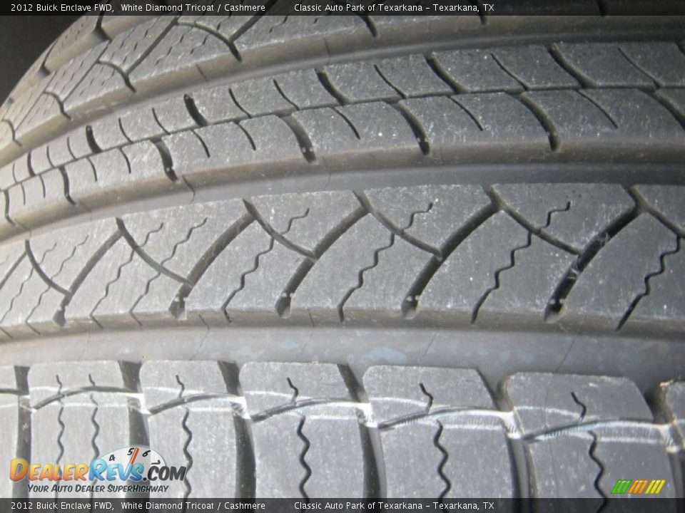 2012 Buick Enclave FWD White Diamond Tricoat / Cashmere Photo #23