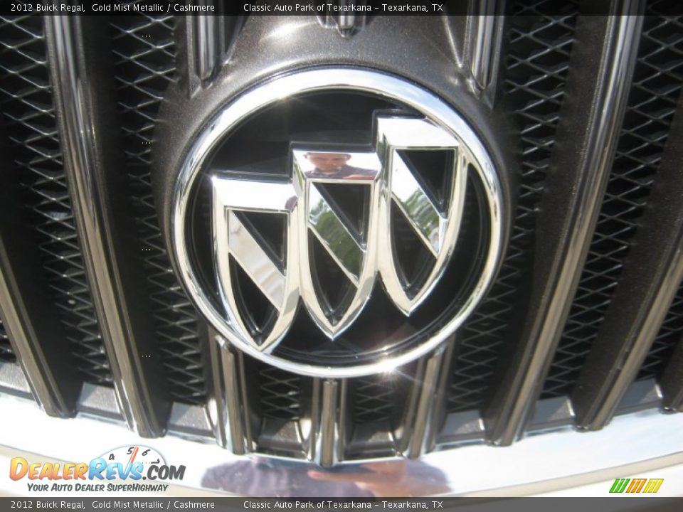 2012 Buick Regal Gold Mist Metallic / Cashmere Photo #25