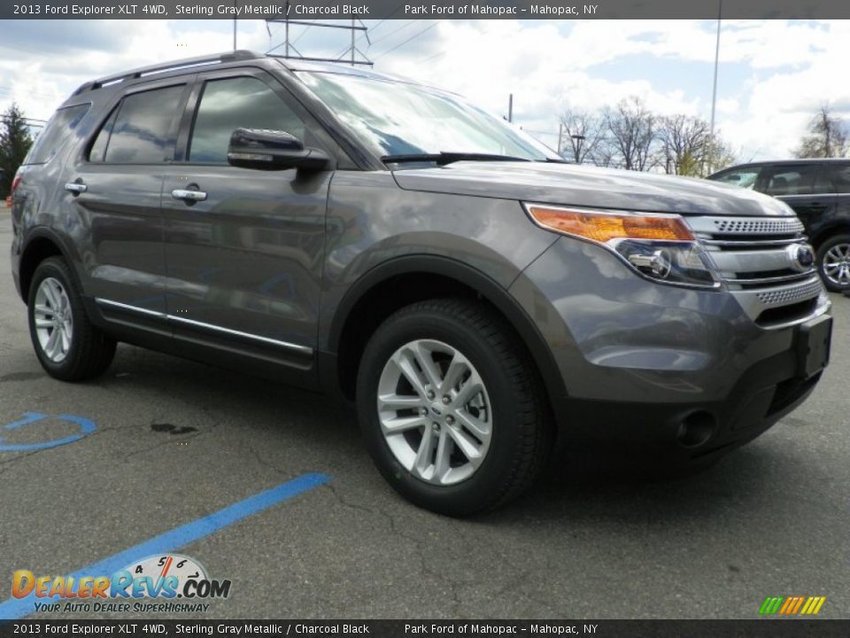 2013 Ford Explorer XLT 4WD Sterling Gray Metallic / Charcoal Black Photo #4