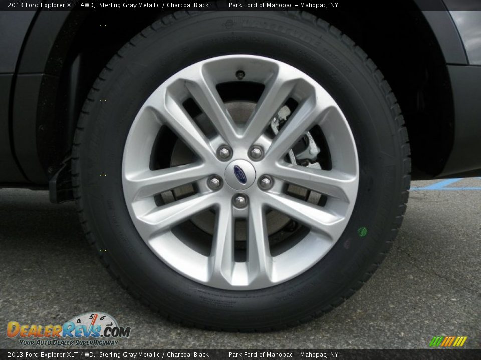 2013 Ford Explorer XLT 4WD Sterling Gray Metallic / Charcoal Black Photo #11