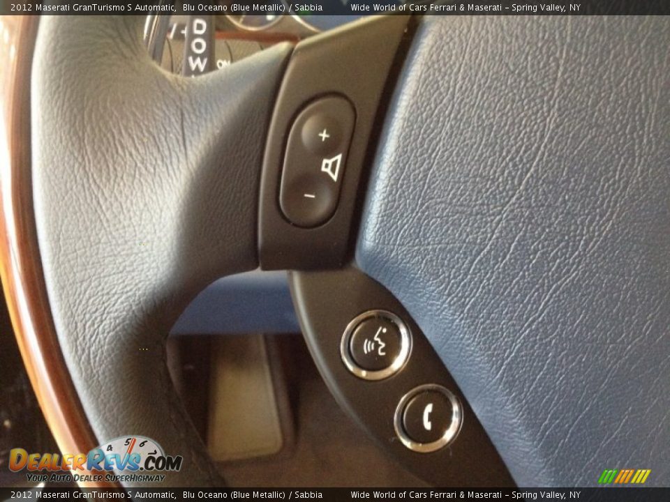 Controls of 2012 Maserati GranTurismo S Automatic Photo #27