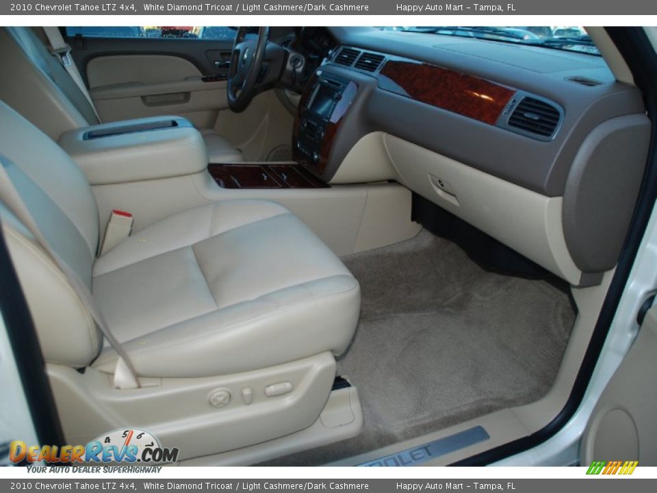 2010 Chevrolet Tahoe LTZ 4x4 White Diamond Tricoat / Light Cashmere/Dark Cashmere Photo #18