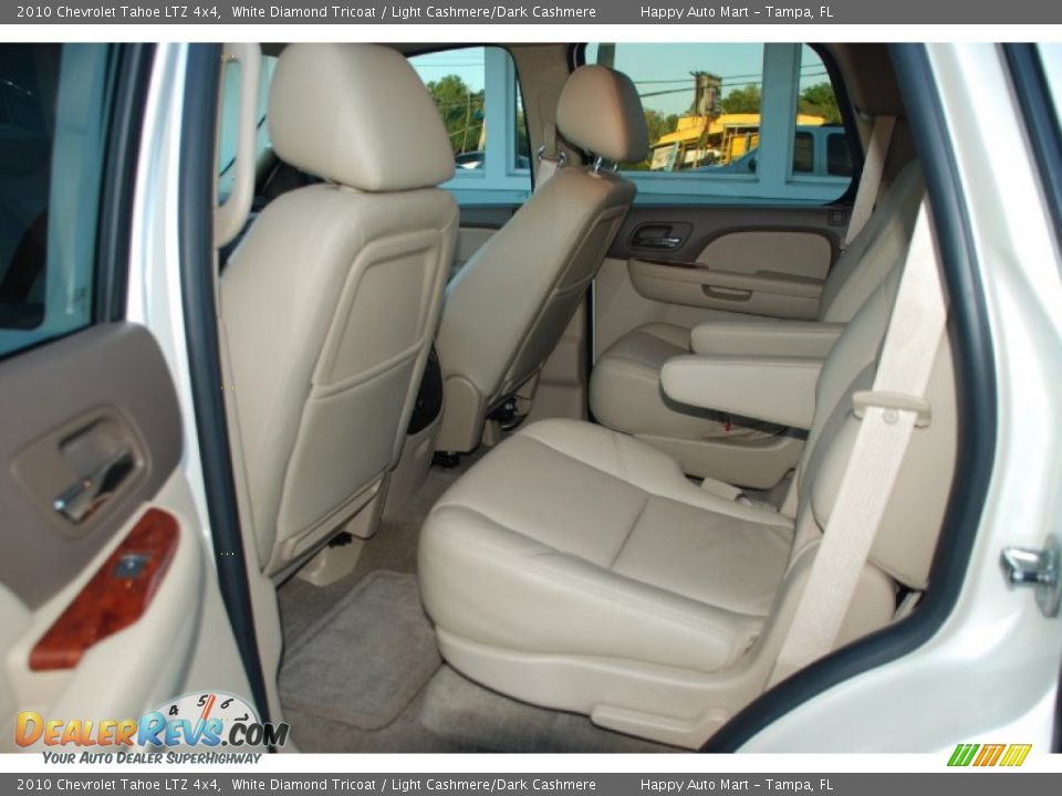 2010 Chevrolet Tahoe LTZ 4x4 White Diamond Tricoat / Light Cashmere/Dark Cashmere Photo #20