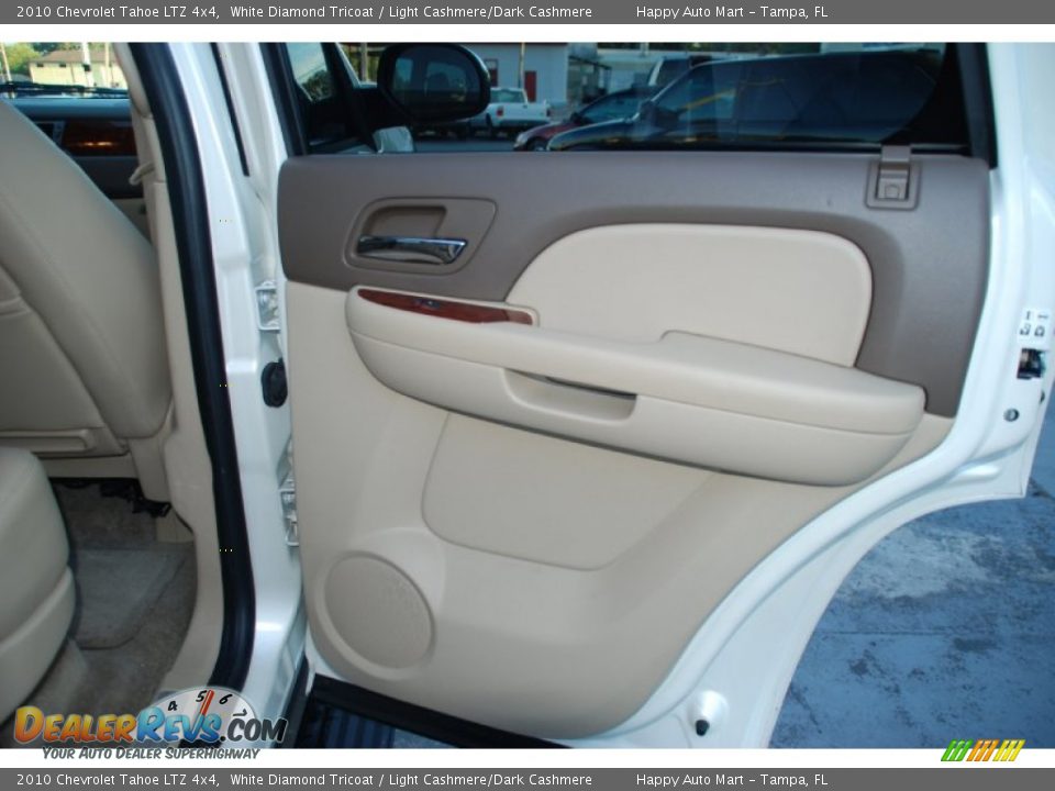 2010 Chevrolet Tahoe LTZ 4x4 White Diamond Tricoat / Light Cashmere/Dark Cashmere Photo #23